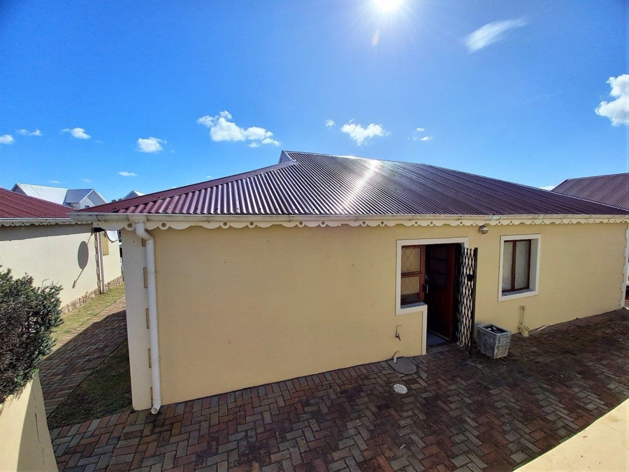 4 Bedroom Property for Sale in Marina Martinique Eastern Cape